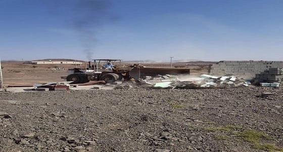 بالصور.. إزالة 12 ألف متر تعديات على أراض حكومية بالصويدرة