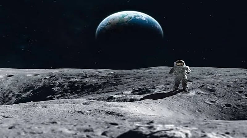 العثور على مياه غزيرة على سطح القمر