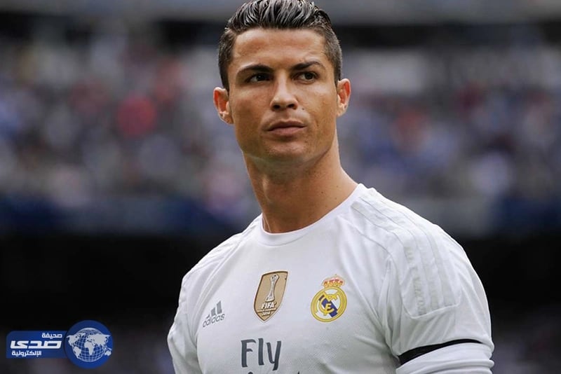 رونالدو يٌعلن عن مشروعه الجديد بجلسه تصوير عارية