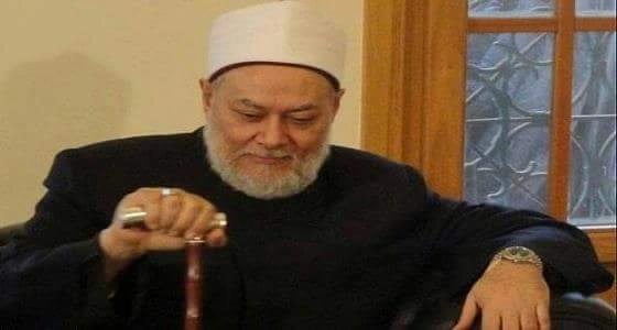 بالفيديو: رد فعل مفتي مصر السابق عندما تغزلت معجبة به على الهواء !!