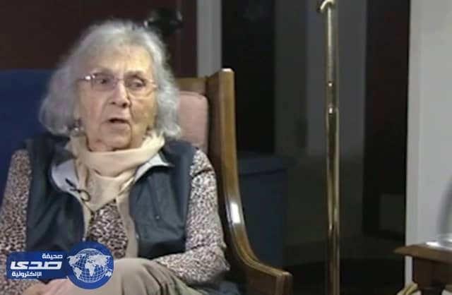 بالفيديو.. عجوز ثمانينية تٌقنع لصاً بعدم أغتصابها