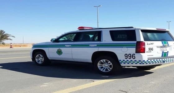 دوريات أمن الطرق تضبط وافداً وبحوزته طلاسم سحرية