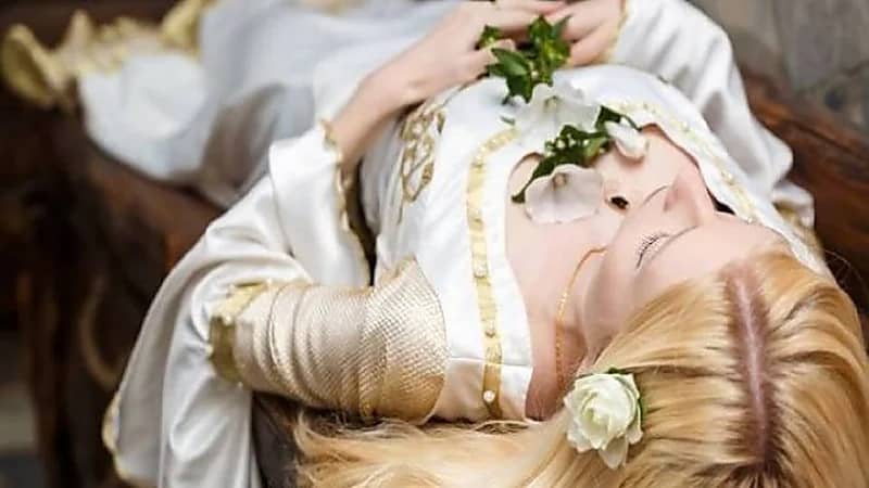 وفاة عروس بعد ساعات معدودة من الزفاف