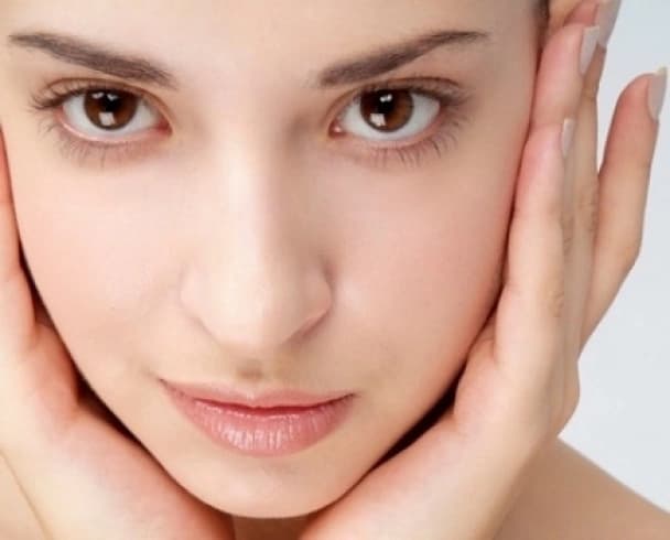 تخلصى من البشرة الداكنة بالخيار والبطاطا