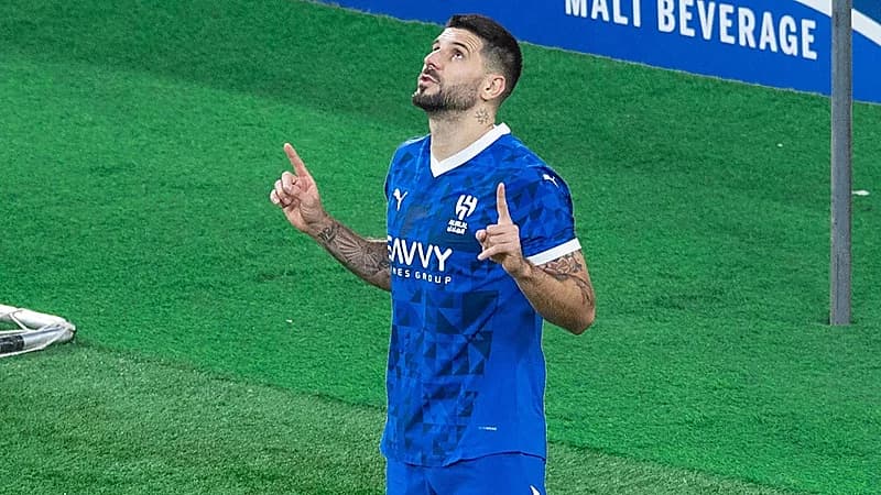 ميتروفيتش يصل إلى الرياض