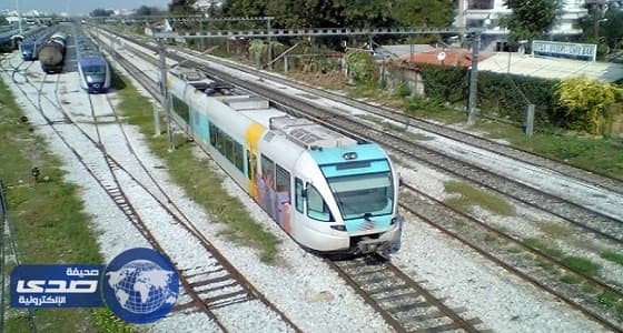 العاملون في السكك الحديدية باليونان يضربون عن الطعام ضد الخصخصة