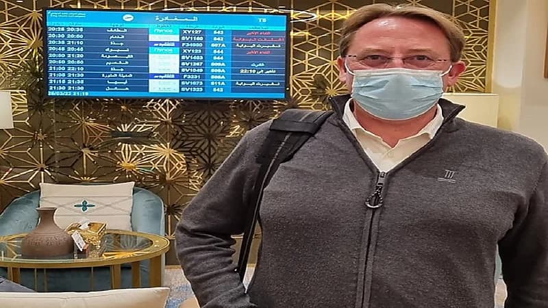 صورة.. سفير فرنسا لدى المملكة يتضامن مع جدة بعد الهجوم الحوثي