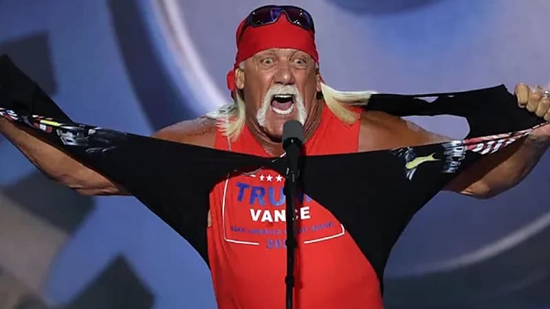 المصارع الشهير هوغان يدعم ترامب على طريقة استعراض المصارعة الأمريكية .. فيديو