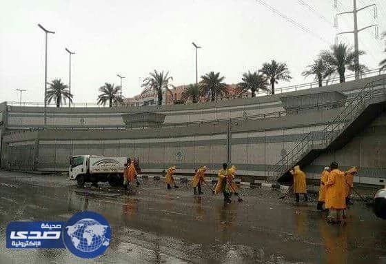 أكثر من خمسة ملايين و٧٦٠ ألف متر مكعب من مياه الأمطار ضختها امانة الشرقية