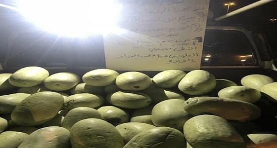 " بيع الأمانة والثقة ".. لافتة مثيرة على عربة " جح " بالمدينة