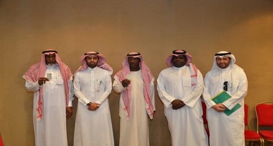 100 مواطن ومواطنة يتسلمون بطاقة " حرفي سعودي " بالمدينة