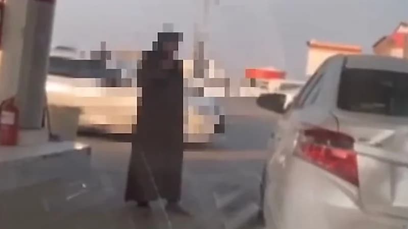 شاهد.. الجهات الأمنية تضبط مجموعة من الأشخاص تمتهن التسول بطريقة مباشرة