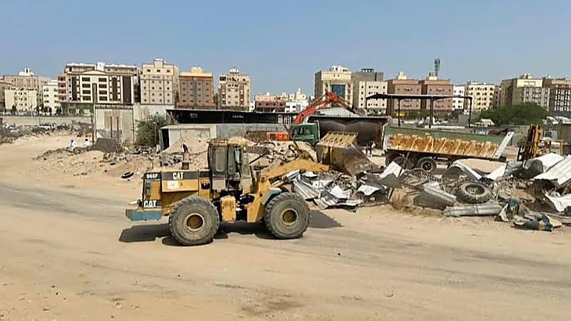 "أمانة جده" تبدأ في إزالة آخر الأحياء العشوائية في جدة