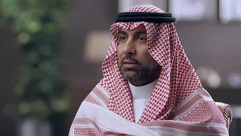 فهد الرشيد: ولي العهد استدعاني بسبب تعطل "3 لمبات" على طريق المطار