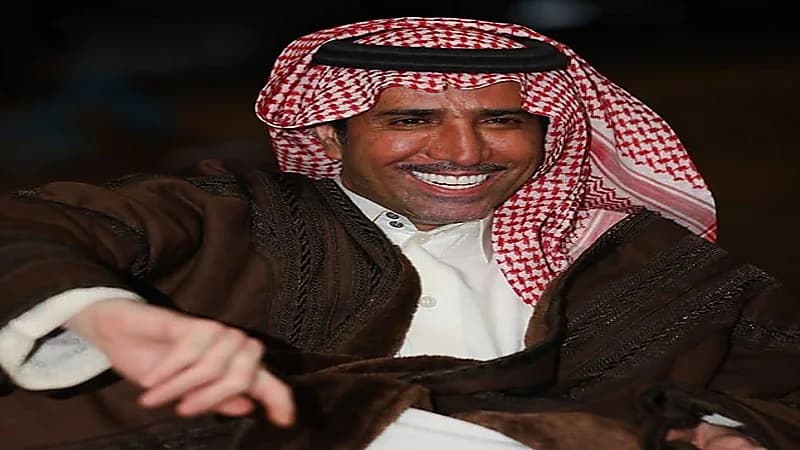 فايز المالكي يُمازح ابنه بيوم الأب العالمي: اكتب شيء حلو وحط صورة لي