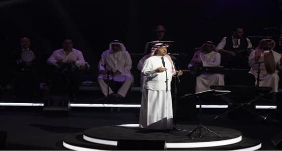 4 آلاف شخص في حفل محمد عبده ورابح صقر بالجوهرة