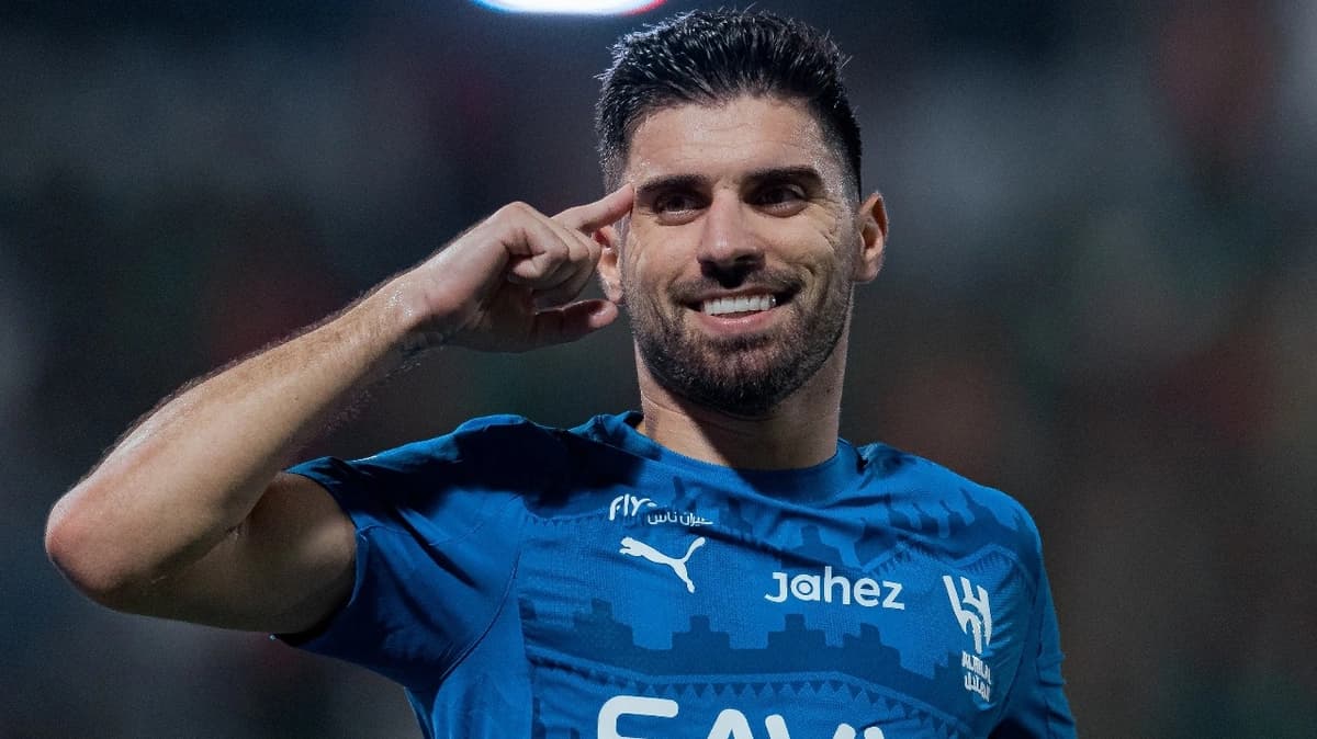 الهلال يقسو على الاتفاق بخماسية