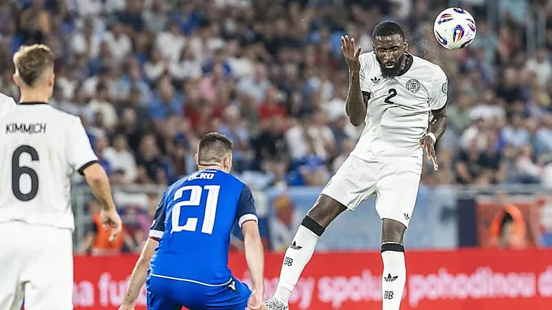 الاتحاد الألماني يحيل إساءات عنصرية ضد لاعبيه إلى المدعي العام