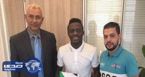 لاعب الطائي " كولين " يهرب للتوقيع لفريق مصري