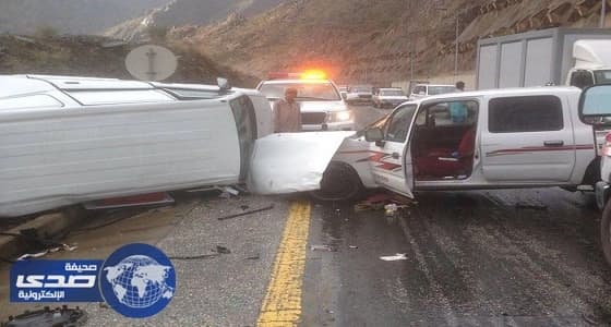 الهلال الأحمر : 16 حادثا اليوم بسبب هطول الأمطار بالباحة