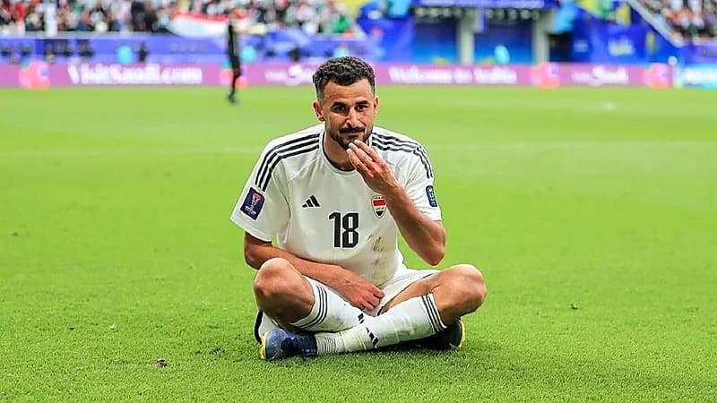 اللقطة التي تسببت في طرد أيمن حسين بعد احتفاله بهدفه في شباك الأردن .. فيديو