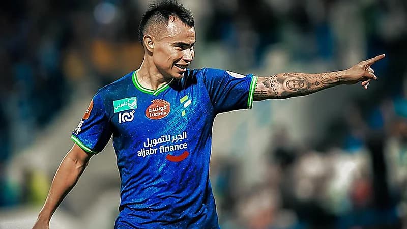 لوكاس زيلارايان لاعبًا لنادي أتليتيكو بيلجرانو الأرجنتيني