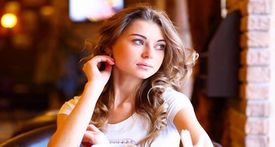 أخصائية تكشف حقيقة شراء الرجل لمشاعر المرأة بالمال