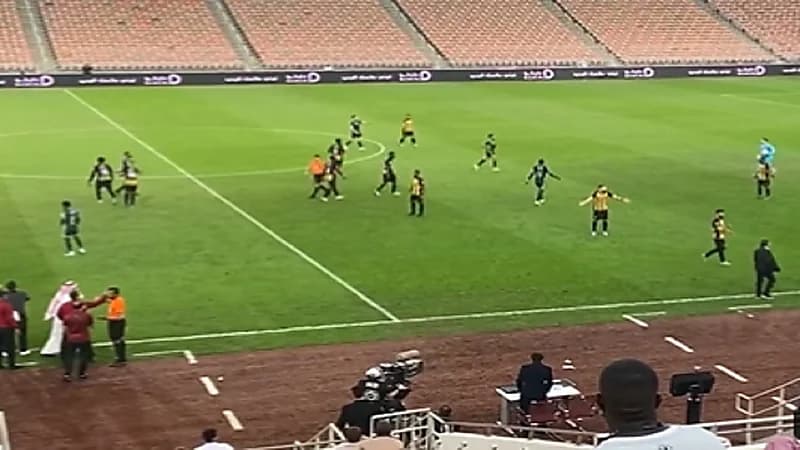 بالفيديو .. عبدالرحمن العبود "لدكة النصر : لاتصيحون .. بس خلاص