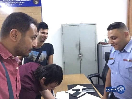 بالصور..احتجاز الفنان "محمد نجاتي" بمطار عمان