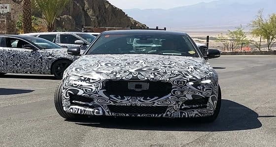 بالصور.. أول ظهور لجاكوار XE 2020 بالشكل الجديد أثناء اختبارها