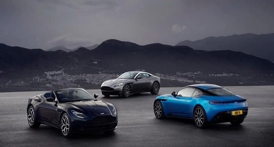 بالصور.. أستون مارتن تقتحم جنيف بسياراتها العادية والسباقية