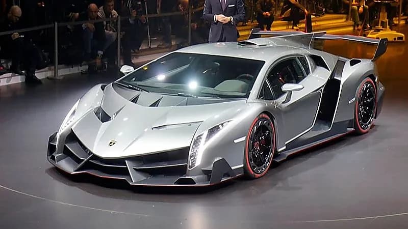 مواصفات سيارة لامبورجيني Veneno الأكثر تميزًا .. صور