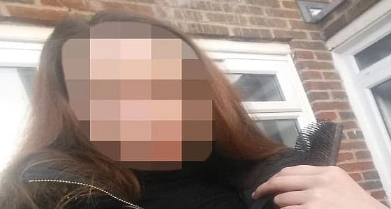 بالصور.. فتيات يثرن استياء المتابعين لسخريتهن من مشرد