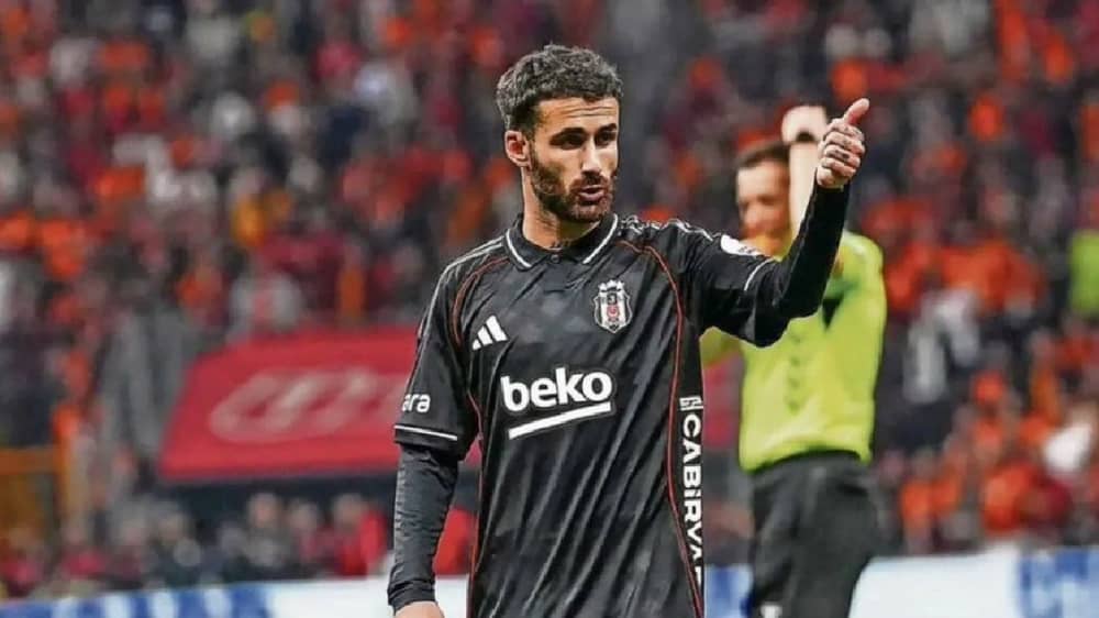 رافا سيلفا يطلب الرحيل عن بشكتاش