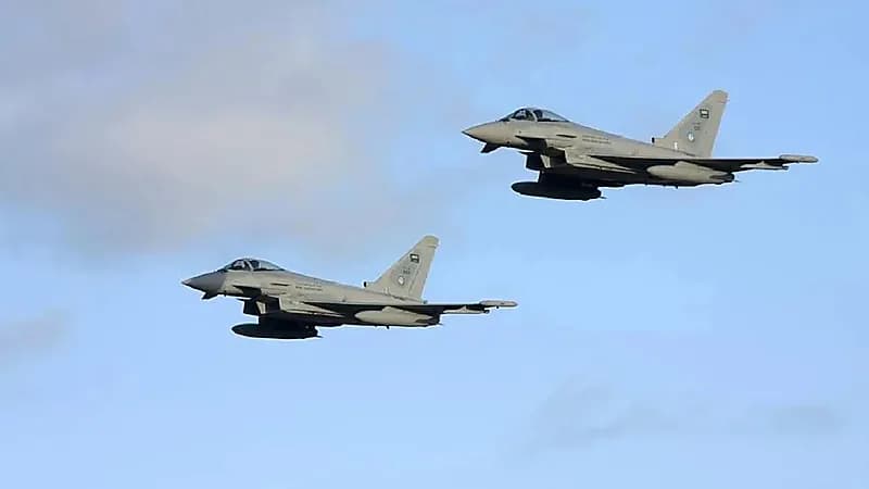 التحالف: تدمير منظومة دفاع جوي و 11 آلية عسكرية للحوثيين في مأرب