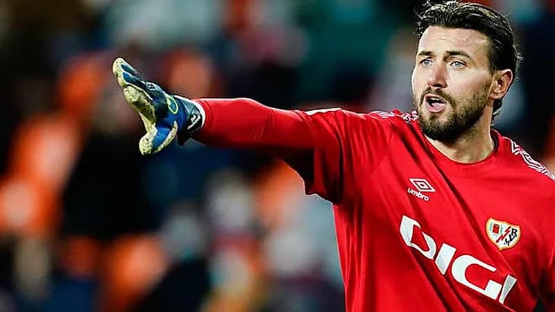 النصر يقترب من إتمام صفقته مع حارس مقدوني