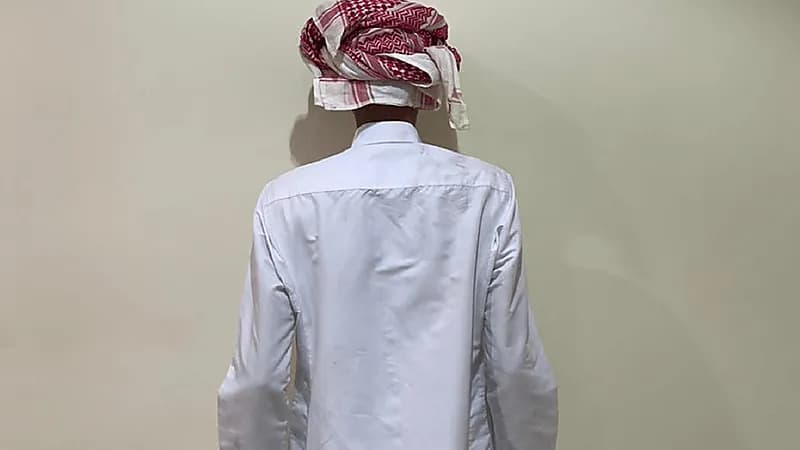 ضبط شخص لاقتحامه ملعب كرة قدم في نجران.. فيديو