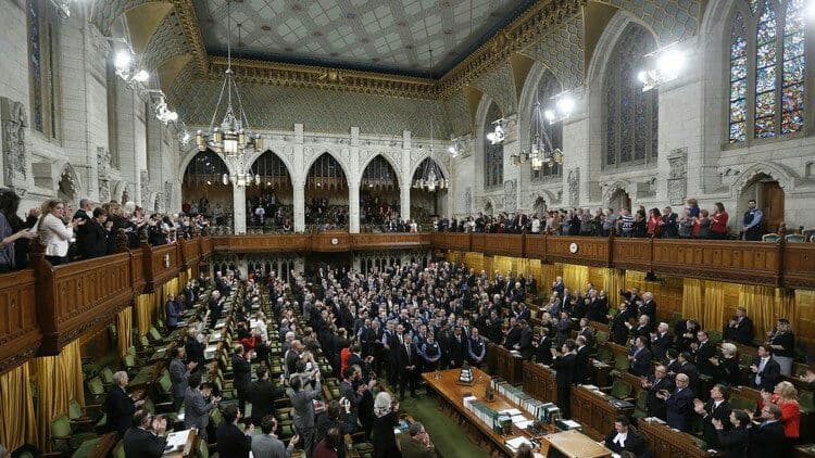 النواب البريطانيون يؤيدون بدء مفاوضات الخروج من الاتحاد الأوروبي