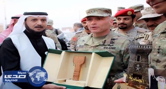 الريحان وتصميم قرية الباحة التراثية بالجنادرية تجذب قائد الجيش الامريكي