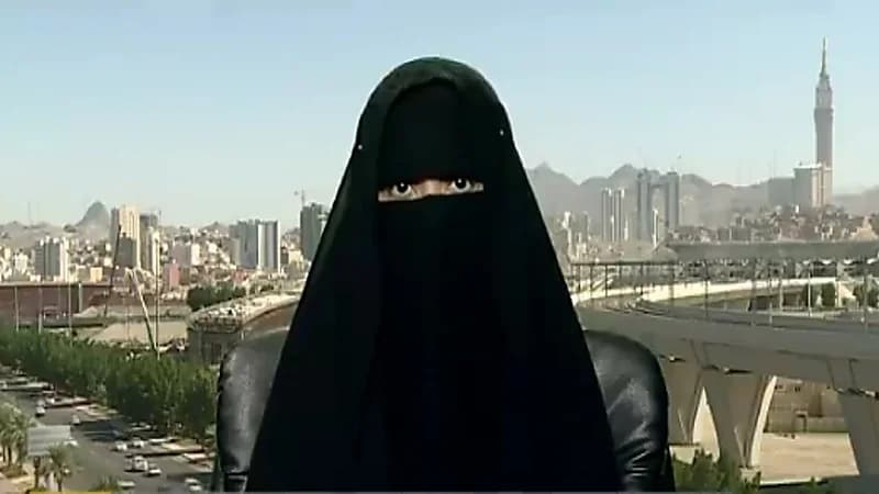 بالفيديو .. طالبة تبتكر حقنة طبية إلكترونية دون تدخل بشري لحماية المرضى من الأخطاء