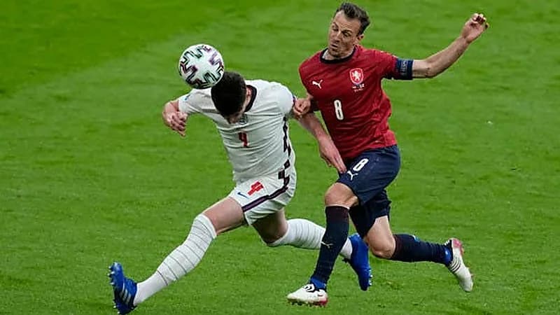 داريدا يسابق الزمن للحاق بمباراة التشيك أمام هولندا