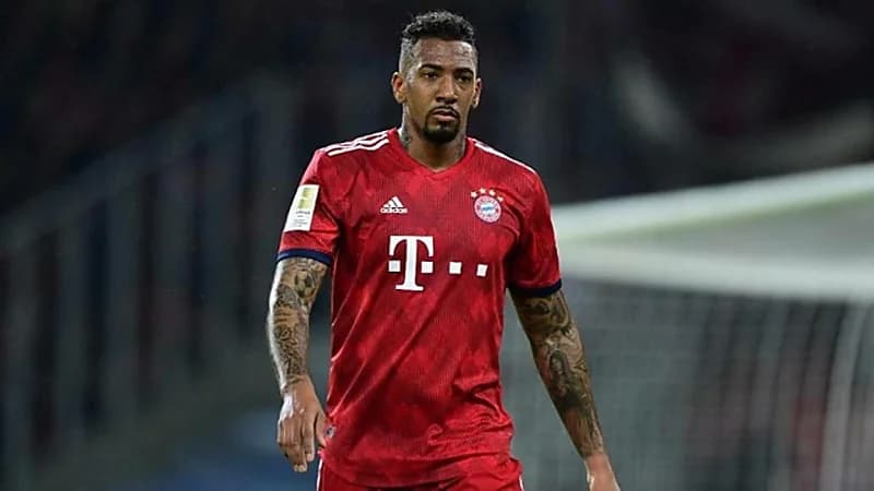 منافسة جديدة بين الهلال والنصر لضم مدافع بايرن ميونخ