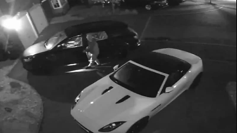 لص يغفو داخل مركبة حاول سرقتها