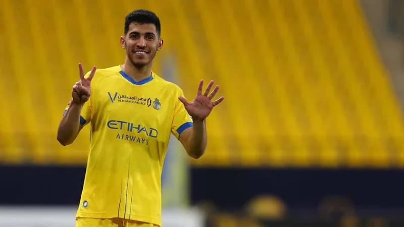 الكشف عن حجم إصابة لاعب النصر ومدة غيابه عن الملاعب