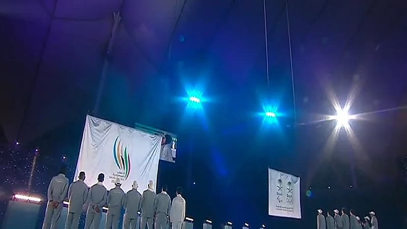 بالفيديو .. لحظة رفع علم دورة الألعاب السعودية في استاد الملك فهد الدولي