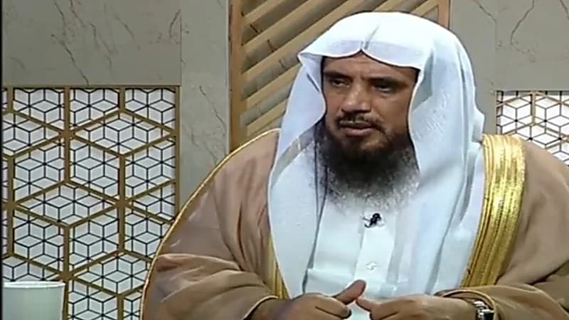 بالفيديو.. الخثلان يوضح حكم اصطحاب خادمة غير مسلمة خلال السفر من الطائف إلى جدة مروراً بمكة