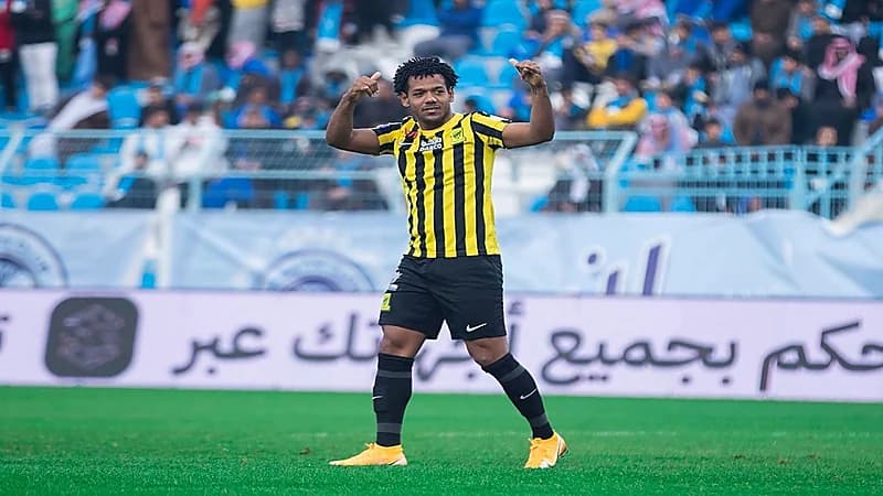 الاتحاد يتخطى الباطن بثنائية