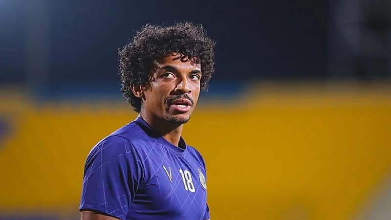 غموض بشأن مشاركة جوستافو في مواجهة النصر وأبها