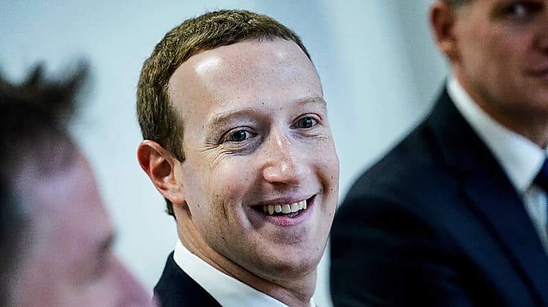 الأعلى بين المليارديرات.. ثروة زوكربيرغ ترتفع بـ 44 مليار دولار