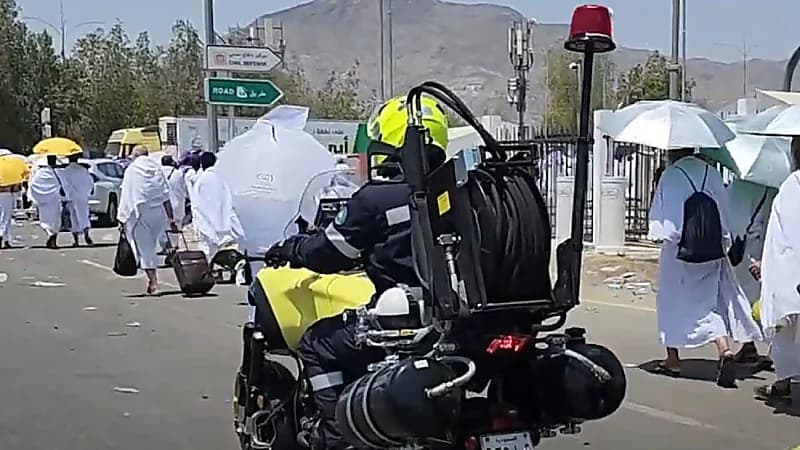 استخدام دراجة نارية لإطفاء الحرائق للمرة الأولى في موسم الحج .. فيديو